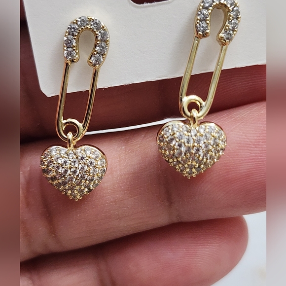 Jewelry - Gold Plated Heart Drop Earrings